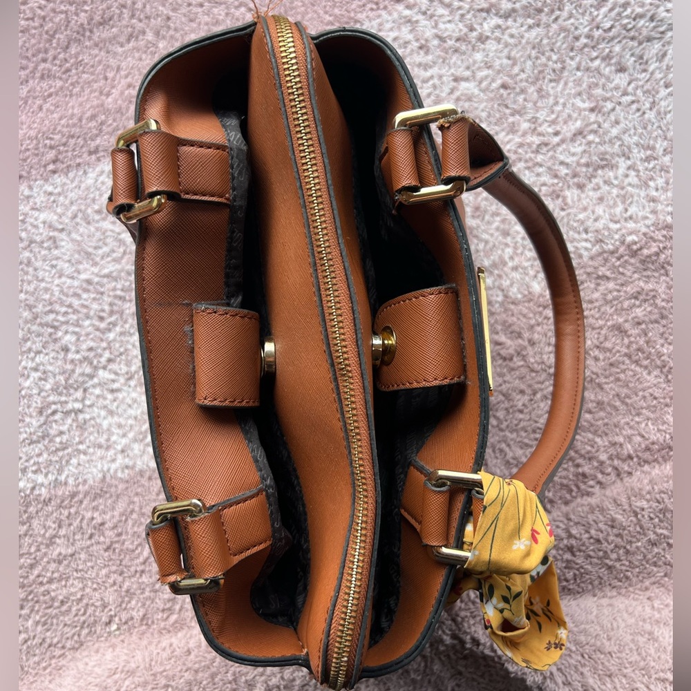 Steven Madden Handbag - Picture 4 of 12
